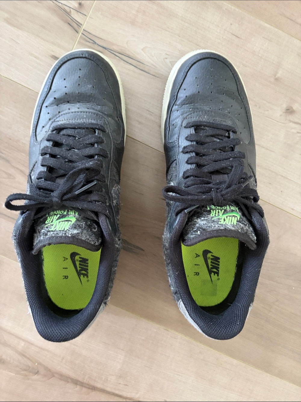 Nike Air Force 1 ‘07 LV8 Black Low-Top Sneakers with Neon Green Insoles